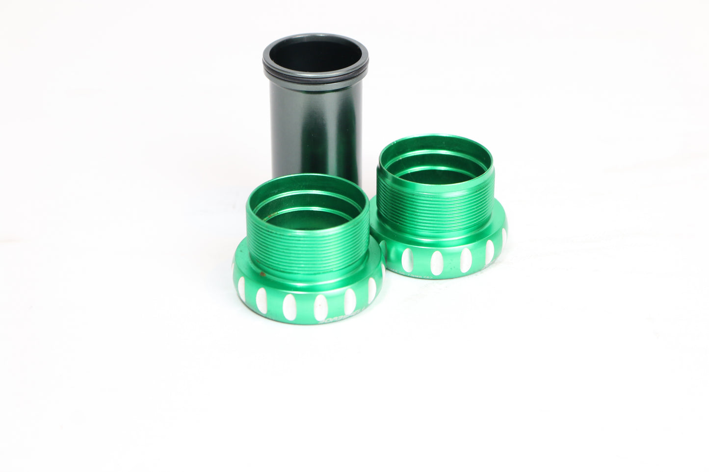 Bombshell Spinnergy outboard bearing bottom bracket $ 49.99